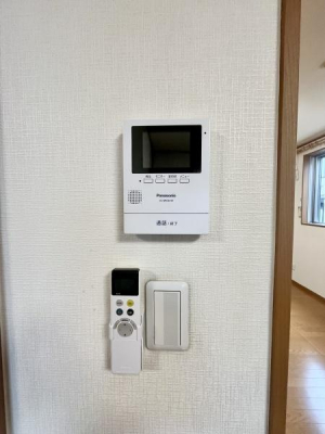 ���̑� ���q���ɕ֗���TV���j�^�[�t�C���^�[�z���I