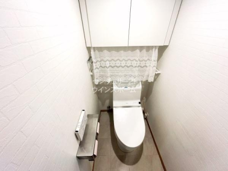 �g�C�� �g�C���͉������t���Ȃ̂Ń{�^����ŐS�n�ǂ������ł̑f������򂪉\�ł��I�g�[�֍��Ŋ����������������ł��B�\���̃g�C���b�g�y�[�p�[��|���p��܂�u���Ă�������[���݂��܂����I