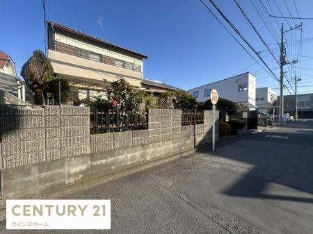 �O�ʓ��H�܂ތ��n�ʐ^ �O�ʓ��H�͓쑤������7.5���B�z�����闧�n�I