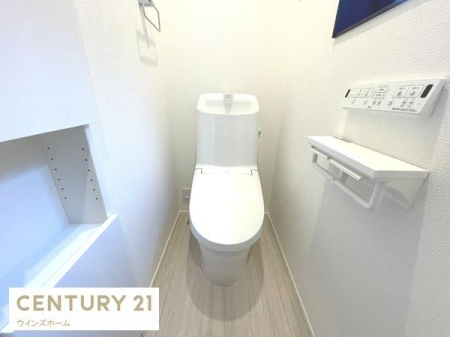 �g�C�� �g�C����1�E3�K�ɐݒu����A�V�����[�g�C������������Ă���̂Ŏg�p��̓X�b�L���u���I