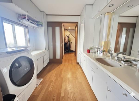 ���ʑ�E���ʏ� ���ʎ��͂�Ƃ肠��L���Ŗ����̏��������K�ł��B���ʑ���[�ɂ́A������p�i��X�L���P�A�p�i�Ȃǂ���������[�ł���悤�X�y�[�X���[�����Ă��܂��I�������芷�C���\���ɍs���܂��I