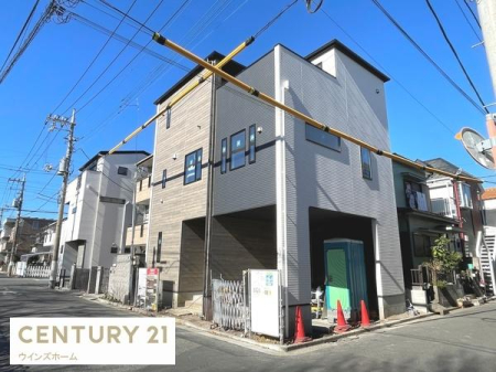 �O�ʓ��H�܂ތ��n�ʐ^ �O�ʓ��H�͓쑤����6���~��������4���B�p�n�E�z������ǍD�I