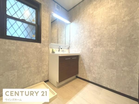 ���ʑ�E���ʏ� ���ʎ��͂�Ƃ肠��L���Ŗ����̏��������K�ł��B���ʑ���[�ɂ́A������p�i��X�L���P�A�p�i�Ȃǂ���������[�ł���悤�X�y�[�X���[�����Ă��܂��I�������芷�C���\���ɍs���܂��I