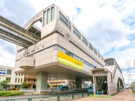 ���̑� �u�b�B�X���v�w�͏��Ǝ{�݂��[�������u����v��A�l�C�̃e�[�}�p�[�N������u�����Z���^�[�v�ւ̗ǍD�ȃA�N�Z�X�����́B��������͕ۈ�{�݂⏬�w�Z���߂��A�q��Ċ��ɂ��b�܂ꂽ���K�ȃ��P�[�V�����ł��I