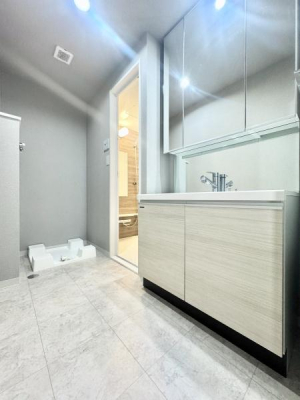 ���ʑ�E���ʏ� �O�ʋ��t�����ʉ��ϑ�B���킹���Ō��̃X�^�C�����O�����K�B���̌��͎��[�ɂȂ��Ă���̂ŁA�ׁX�������̂����[�ł��A�X�b�L���Ƃ������ʉ��ɁB