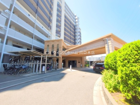 �G���g�����X -