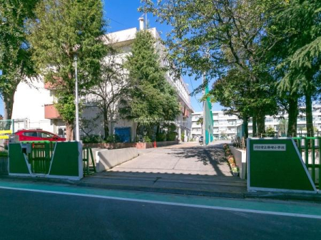 ���ӊ� �y���w�Z�z����s�����菬�w�Z�F700�u