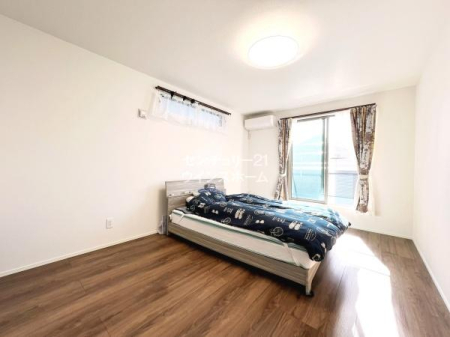 �m�� �����𔒁~���ł܂Ƃ߂��Z�ݎ�̊������f����V���v�����_���ȗm���B������̂������̓o���R�j�[�ɖʂ��Ă���̂Ŗ��邢�z�����������ݐS�n�悢�����ʂ蔲���܂��I