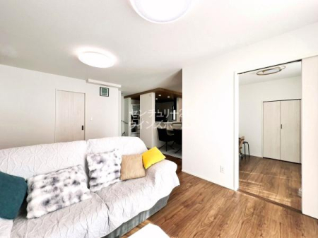 ���r���O ���r���O�ɂ͗m�����אځB���q�l�������������͕������L���āA�傫�ȗV����u����̂ł̂т̂тƗV�΂��Ă������܂��I����������Ԏd�؂�����ċ����ɂ���ȂǁA���Ƒ��̕ω��ɍ��킹�ĊԎ��̕ύX���\�ł��I