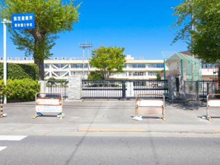 ���ӊ� �y���w�Z�z�������s�����H�����w�Z�F1100�u