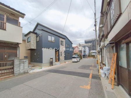 �O�ʓ��H�܂ތ��n�ʐ^ -