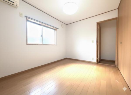 �m�� �V���v���ȃf�U�C�������̗͂m���B�N���[�[�b�g�t���ňߗނ�ו����X�b�L�����[�ł��܂��B