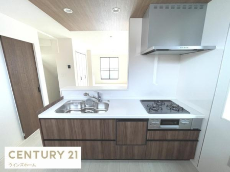 �L�b�`�� �l�C�̑Ζʎ��L�b�`���̓��r���O�A�_�C�j���O����]�ł��܂��I�L�b�`���͍�ƃX�y�[�X���L�X�A���[�ɂ�����܂���I�Ǝ��̎��Z��������H��@�t���ł��I