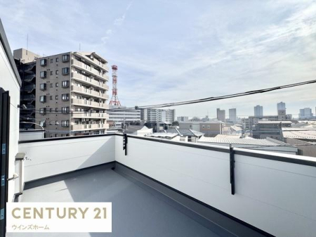 �o���R�j�[ ���[�t�o���R�j�[�͑��̃��r���O�Ƃ��ĉƑ��̌e���̏�ɂ��Ȃ�A�K�[�f�j���O�����y���߂܂��B