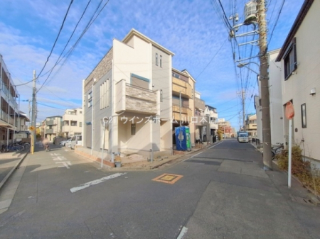 �O�ʓ��H�܂ތ��n�ʐ^ -