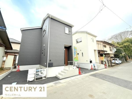 �O�ʓ��H�܂ތ��n�ʐ^ �O�ʓ��H�͖k����4���B�Ԓʂ�̏��Ȃ��ՐÂȏZ��n�B