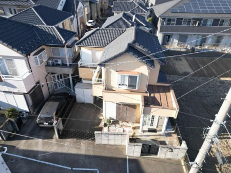  �`�h���[���B�e�i2026.2)�`
���ӂɂ͈�ˌ��Ă����S�̊ՐÂȏZ��X�ŁA�����������Ȃ��J���I�ȕ��͋C�ł��B