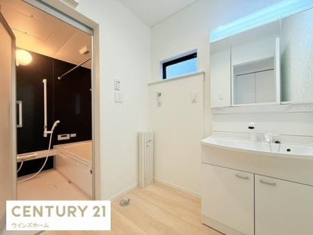 ���ʑ�E���ʏ� ���ʎ��͂�Ƃ肠��L���Ŗ����̏��������K�ł��B���ʑ���[�ɂ́A������p�i��X�L���P�A�p�i�Ȃǂ���������[�ł���悤�X�y�[�X���[�����Ă��܂��I�������芷�C���\���ɍs���܂��I