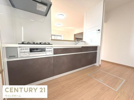 �L�b�`�� �V�K�����ς݃V�X�e���L�b�`���B�l�C�̑Ζʎ��L�b�`���̓��r���O�A�_�C�j���O����]�ł��܂��I�L�b�`���͍�ƃX�y�[�X���L�X�A���[�ɂ�����܂���I