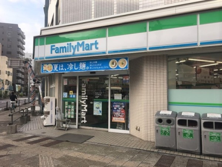 ���ӊ� �y�R���r�j�z�t�@�~���[�}�[�g���ѐ����X�F186�u