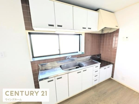 �L�b�`�� ��������̂Ŗ��邭�A���C�����₷���ł��I�����ɏW���ł���L�b�`���I���[�����Ղ�B