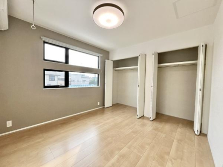 �m�� 6.5���̂�Ƃ肠��m���ɁA���������ς��̑�^�N���[�[�b�g��ݒu�B�ߗނ͂������G�ߕ���Q�������������[�\�B����������_�炩�Ȍ����������݁A������������Q����Ԃ����o���܂��B