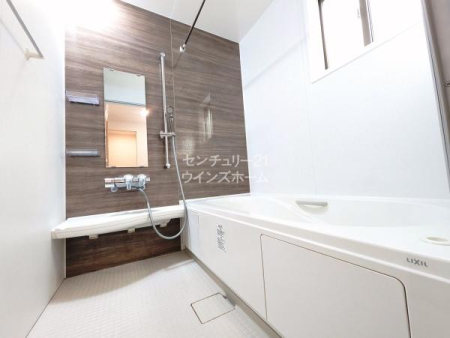 ���� �o�X���[���͈���̔���������났�̏ꏊ�ł��B�ǂ������@�\���ڂōŌ�ɂ����C�ɓ�����ɂ����K�ȃo�X�^�C�������񋟂��܂��I����ɒg�[�����@�t���Ȃ̂ŉJ�̓���ԕ��̎����͈ߗފ������Ƃ��Ă��g���܂���I