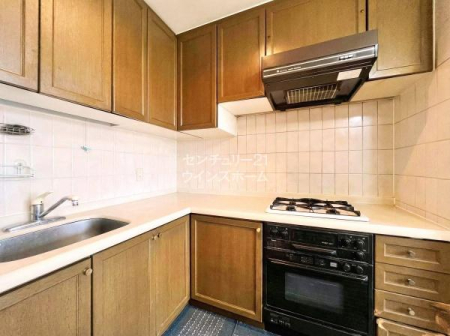 �L�b�`�� �V�X�e���L�b�`���͕Ǖt���^�C�v���̗p���܂����I�������ɏW���ł����Ԃ̂��񋟂ł��BL�^�Ȃ̂œ������Z���čςݍ�ƃX�y�[�X���L���Ƃ��̂ŁA�������炦���琷��t���܂ł��X���[�Y�ɍs���܂��I