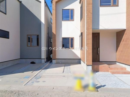 ���ԏ� �J�[�X�y�[�X1��L��܂��I���]�Ԃ��u�����Ƃ��\�Ȓ��ԏ�ł��B