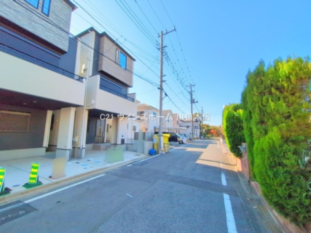 �O�ʓ��H�܂ތ��n�ʐ^ -