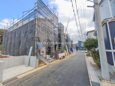 �O�ʓ��H�܂ތ��n�ʐ^ -