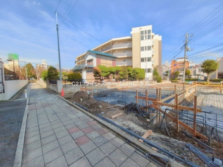 �O�ʓ��H�܂ތ��n�ʐ^ -