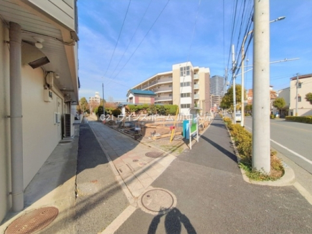 �O�ʓ��H�܂ތ��n�ʐ^ -