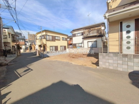 �O�ʓ��H�܂ތ��n�ʐ^ -