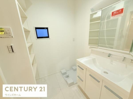 ���ʑ�E���ʏ� ���ʎ��͂�Ƃ肠��L���Ŗ����̏��������K�ł��B���ʑ���[�ɂ́A������p�i��X�L���P�A�p�i�Ȃǂ���������[�ł���悤�X�y�[�X���[�����Ă��܂��I�������芷�C���\���ɍs���܂��I