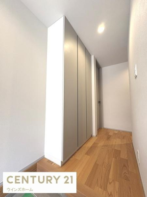 ���� ���ւ́A��e�ʂ̎��[�X�y�[�X�������ς��A�C�⏬�����������萮���ł���@�\�I�ȋ�Ԃł��B