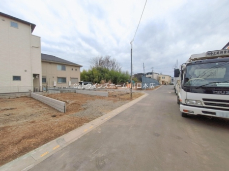 �O�ʓ��H�܂ތ��n�ʐ^ -