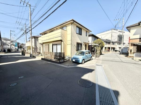 �O�ʓ��H�܂ތ��n�ʐ^ �O�ʓ��H�͂�Ƃ�̂����5�����B���ʂ����ǂ��A�Ԍɓ���₨�Ԃ̏o����������������čs����Z���ł��B��CG�ɂĉו��������Ă���܂��B