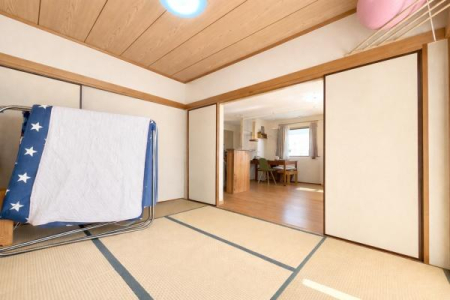 �a�� ���邢�����������ޗ����������a���B�q�Ԃ�q�������ȂǑ��ړI�Ɋ��p�ł��܂��B��CG�ɂĉו��������Ă���܂��B