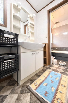 ���̑� �O�ʋ��t�����ʉ��ϑ���̗p���A��������₷�����ʉ�����������ۂĂ܂��B���[�͂�����A�����̐g�x�x�����K�ł��B��CG�ɂĉו��������Ă���܂�