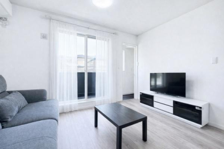 ���r���O 12.4����LDK�͂������Ƃ��낰���Ԃł��B���r���O�ƃ_�C�j���O�����R�Ɏg���������邽�߁A�l�X�ȃ��C�t�X�^�C���ɑΉ����܂�!