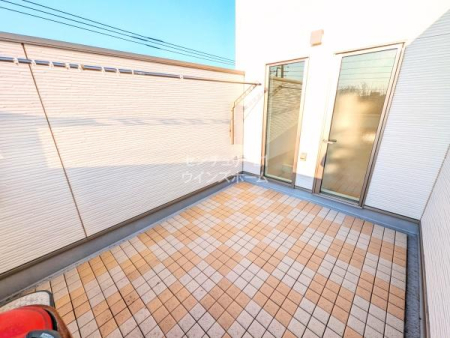 �o���R�j�[ ���Ƒ��ňꏏ�ɉ߂����u���̃��r���O�v�Ƃ��Ďg���郋�[�t�o���R�j�[�t���I�T���̒��H���s�N�j�b�N�C���Ŋy���񂾂�A�F�l���Ă��BBQ��p�[�e�B�����Ă݂���B�y���ݕ���������ґ��Ԃł��I