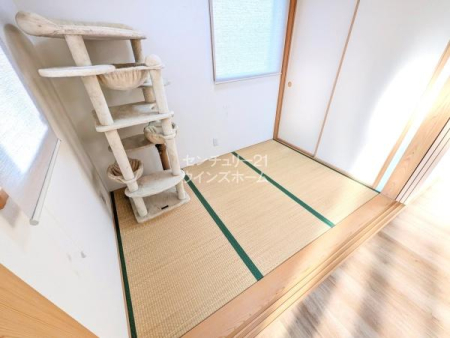 �a�� ���r���O�ɂ͘a���������ԂɂȂ��Ă��܂��B�����J������Ε�����21���̑��Ԃɑ��ς�肵�܂��I�u�a�v�Ɓu�m�v�̗������y���߂�[�������Ԏ��d�l�ł��I�����_�炩���̂ŏ��������q�l�̃v���C���[���Ƃ��Ă���