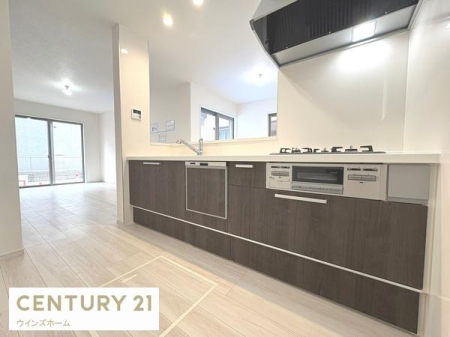 �L�b�`�� �X�^�C���b�V���ȃV�X�e���L�b�`���́A���[�͂Ƌ@�\�������˔����A�������y�����Ȃ��ԁB���r���O�ƂȂ��郌�C�A�E�g�����͂ł��B