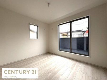 �m�� �o���R�j�[�ɖʂ����m����5.7���B�N���[�[�b�g�t���I����������������K�ȋ�Ԃł��낰�܂��I