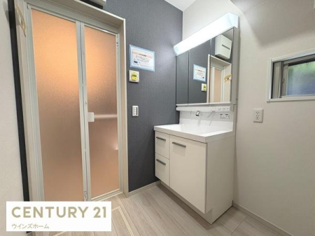 ���ʑ�E���ʏ� �������T�C�Y�̐��ʃX�y�[�X�I���l���ނ����p�i�Ȃǂ��Еt�����I������̂ŁA�X�b�L���Ƃ������ʎ���ɂȂ�܂�!
