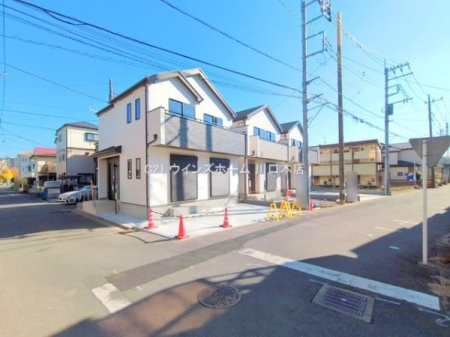 �O�ʓ��H�܂ތ��n�ʐ^ �O�ʓ��H�͖k����4.3m�E�쐼��5.7m���H�B�z�����ӂ�A���ʂ��ǍD�I�Â��ŗ����������Z��X�ł��I