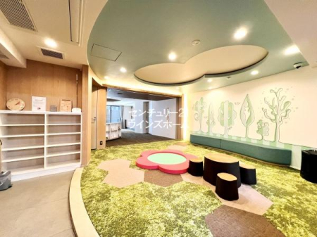 ���̑����p�� �q��Đ��тɊ������L�b�Y���[���t���I�q�ǂ��̂��߂̐�p�X�y�[�X�Ȃ̂Ŏv������V�΂��邱�Ƃ��ł��܂��B�����Ȃ̂ŉJ�̓��ȂǊO�V�т��ł��Ȃ����ł����ł��V�ׂĂ��q�l�����тł��I