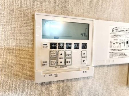 ���r���O ���g�[�͑������炶����ƁA�ł���������Ƃ������S�̂������Ȃ��ψ�ɒg�߂܂��B�������ɕ����N�����Ȃ��̂Œg�[�ɂ�銣�����قƂ�ǂȂ��A�z�R���̕���Ȃ��N���[���ȋ�C�ŉ��K�ɂ��߂������������܂��I