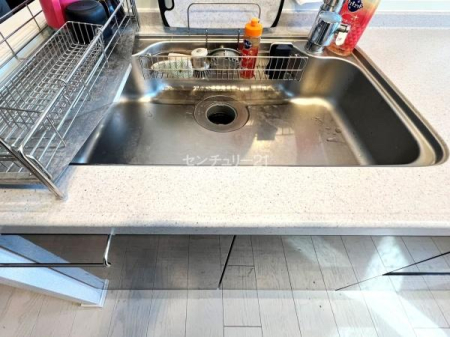 �L�b�`�� �L�b�`���̓f�B�X�|�[�U�[�t���I���S�~�𕲍ӂ������ƈꏏ�ɉ����ǂɗ������Ƃ��ł���̂ŁA���S�~�̏L����r�����̃k���k�����y���ł��܂��I�O�p�R�[�i�[�Ƃ͂�����΂ł��B